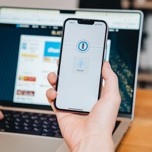 1Passwordの使い方と設定方法を解説。無料で使う方法も