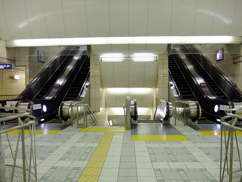 東京メトロ、都営地下鉄にて携帯電話利用可能エリアが拡大。