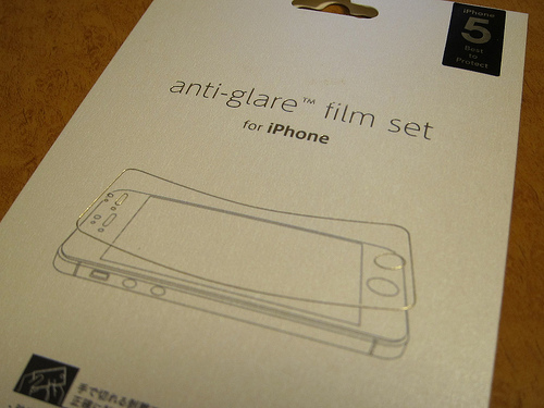 iPhone5の超絶貼りやすい保護シート「パワーサポート アンチグレアフィルム for iPhone5」