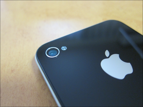 Apple、iPhone 4のSIMロックフリーモデルを海外で販売開始。