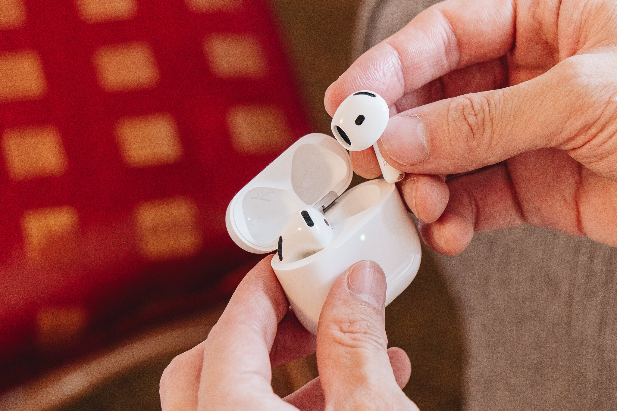 最新のAirPods 4 ANC版が27,990円に。Pro 2もセール価格で登場：楽天スーパーSALE