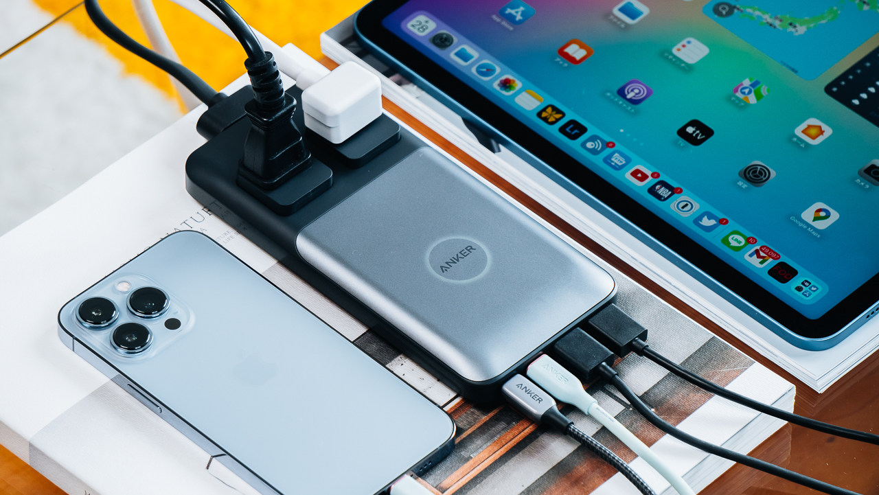 Anker 727 Charging Stationレビュー：惜しい電源タップ。スマホサイズ ...