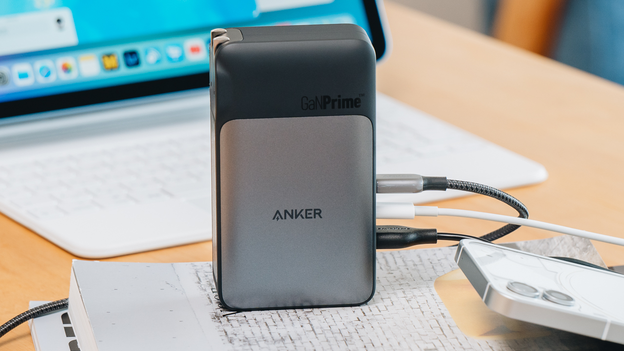 Anker 733 PowerBankレビュー：MacBook Airも充電できる2in1モバイルバッテリー