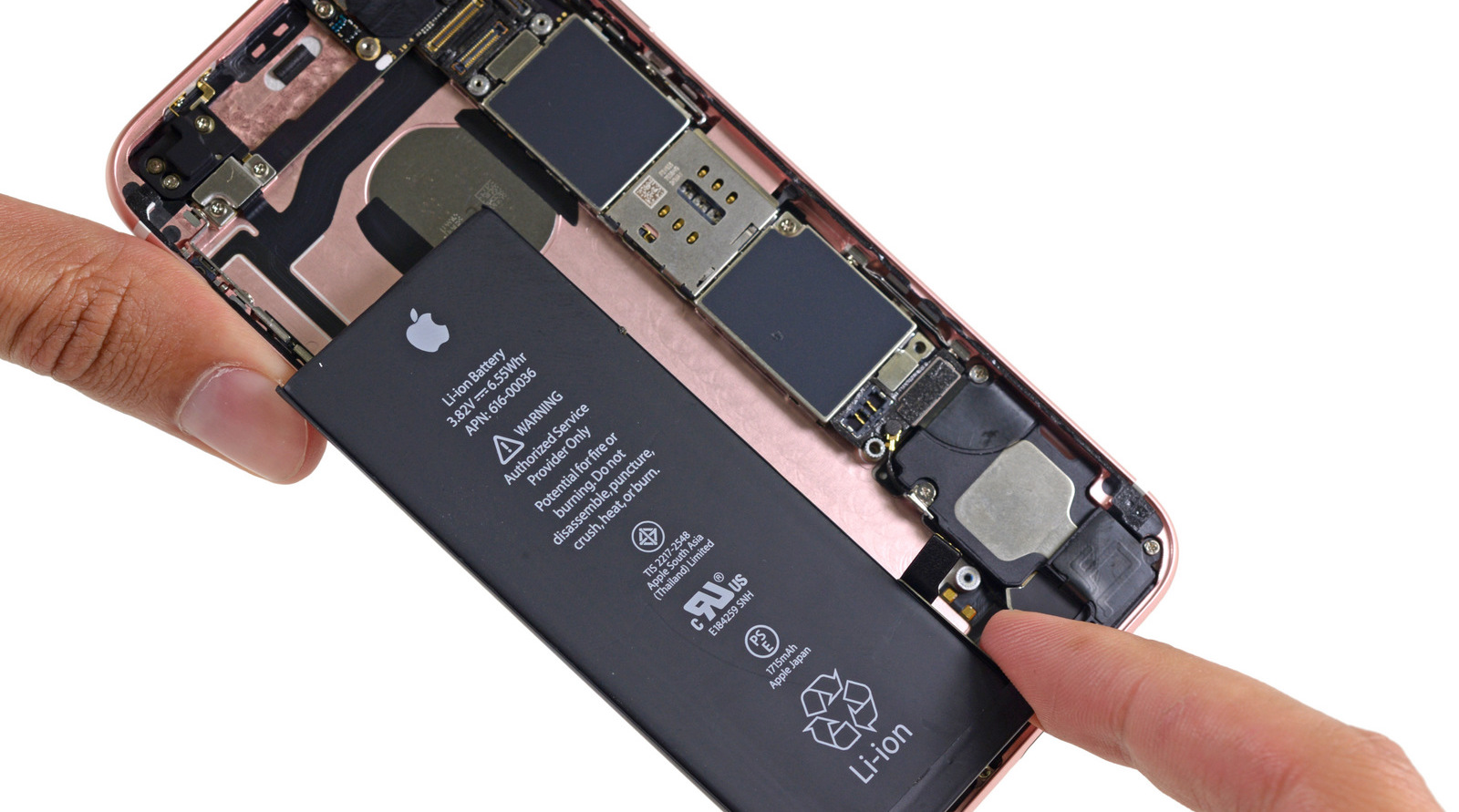 Apple、iPhoneの電池劣化による意図的な性能低下を認める