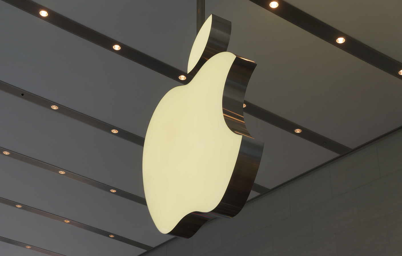 アップル、3月16日に「iPhone 5se」と「iPad Air3」を発表か