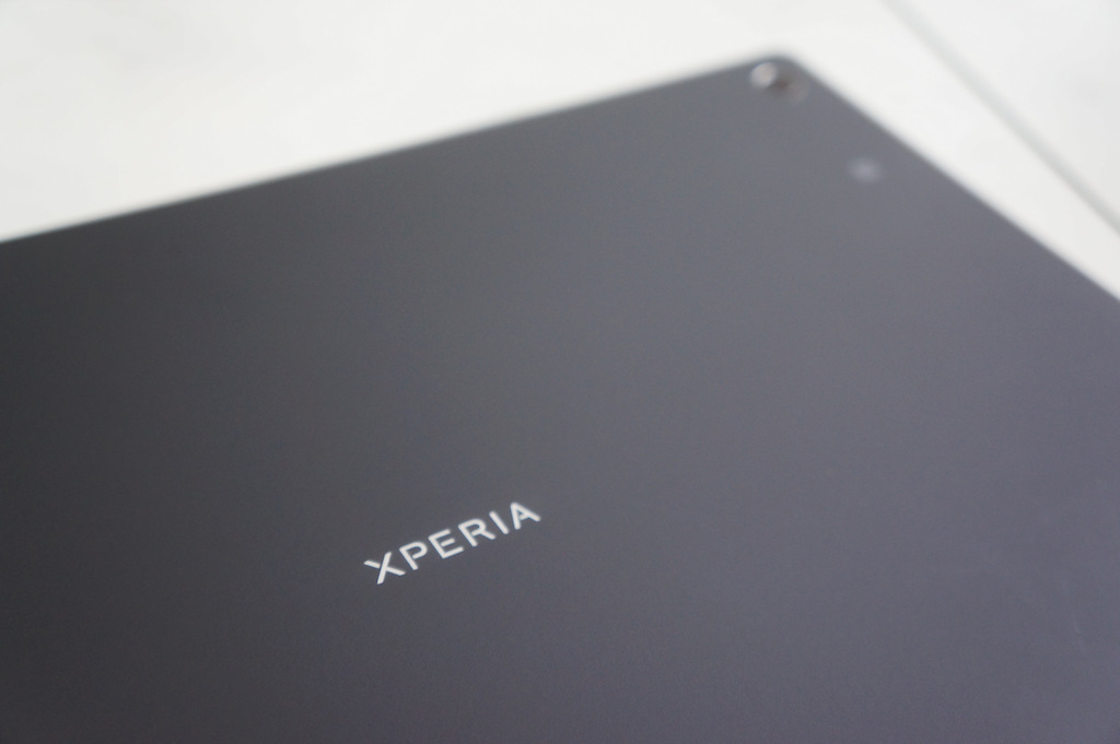 au、「Xperia Z2 Tablet SOT21」にAndroid 5.0 Lollipopのアップデートを配信
