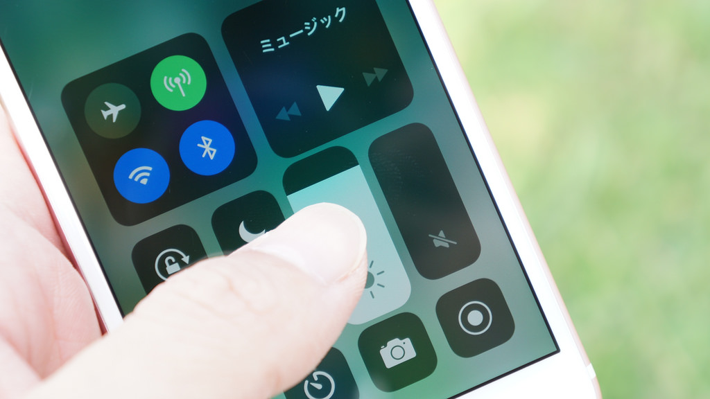 iOS 11の新機能：Wi-FiとBluetoothに「未接続」が追加。コントロールセンターから「オフ」は不可に