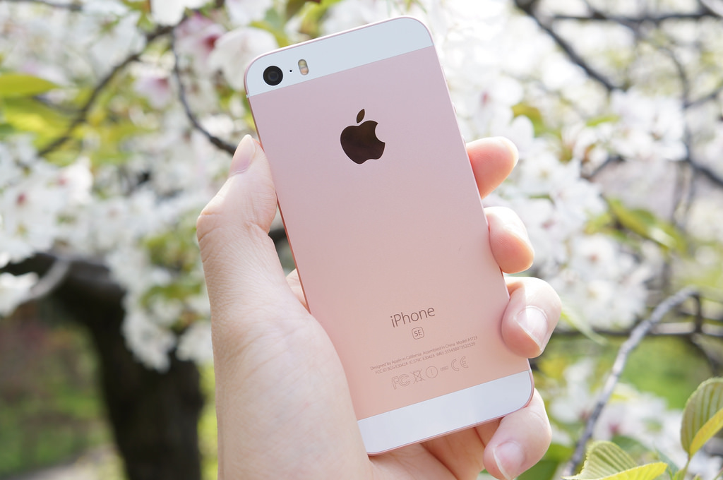 Apple、2020年春に4.7インチ「iPhone SE2」発売？―日経報道