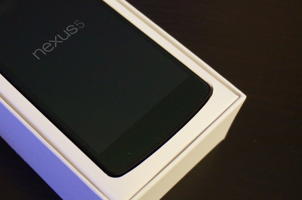 販売終了も噂されていた「Nexus 5」の在庫が復活ーGoogle Playストアで購入可能に