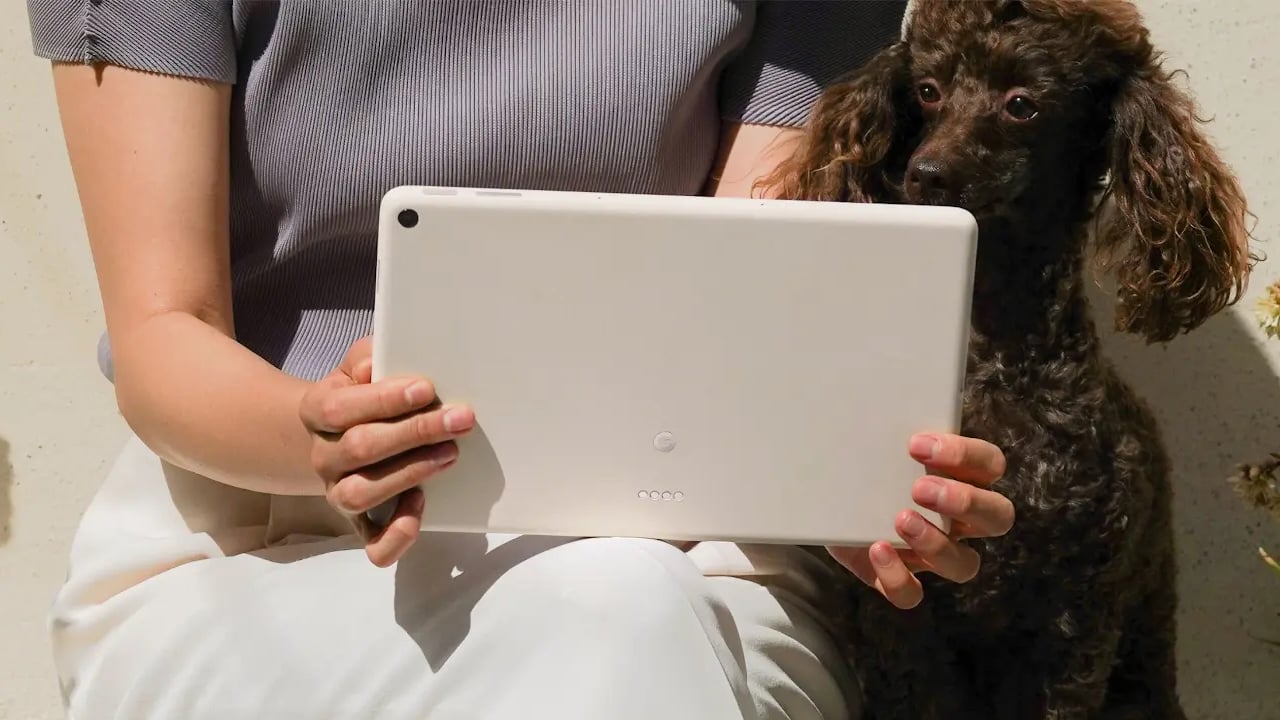 Google、Pixel Tablet向けのキーボードとスタイラスを開発中？