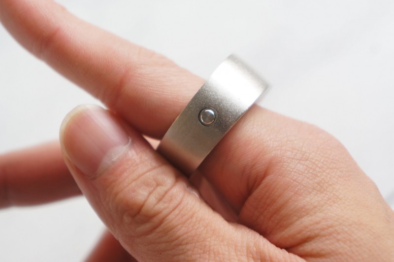レビュー：指輪型のウェアラブルデバイス「Ring」で魔法は使えるか