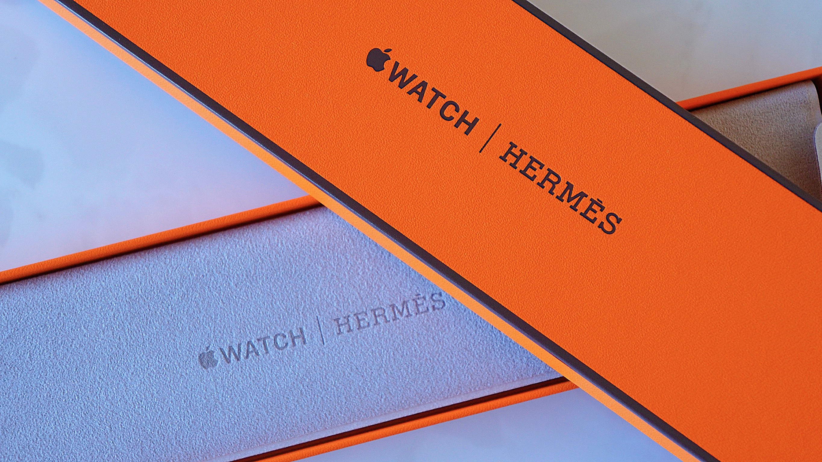 Apple Watch Hermès ヴォー・スウィフト(ノワール/ブリック/エタン 